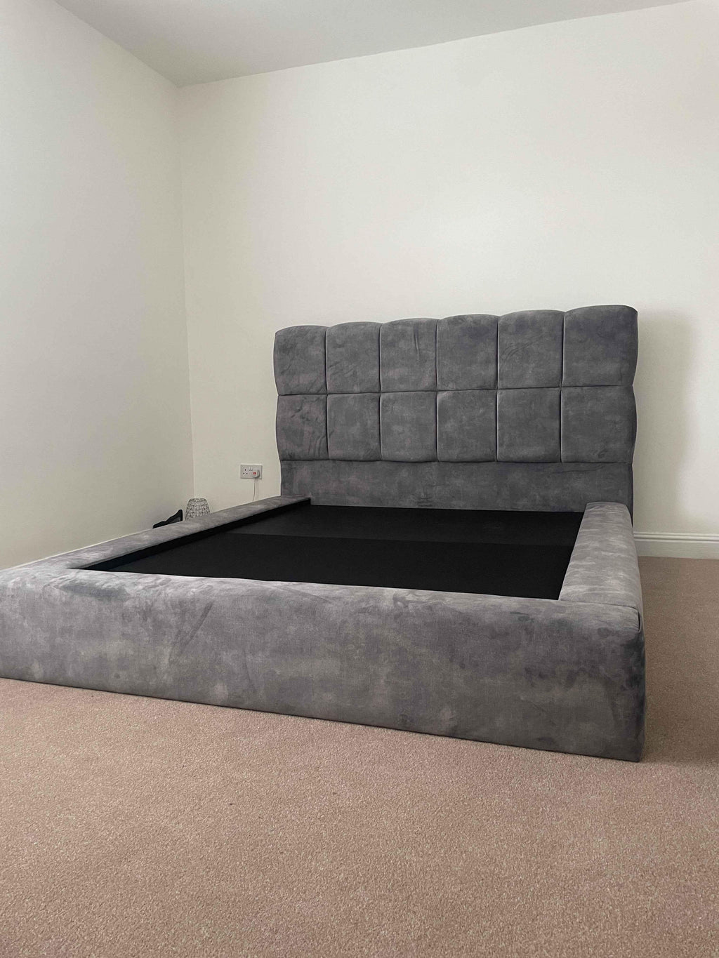 Elora Ambassador Bed