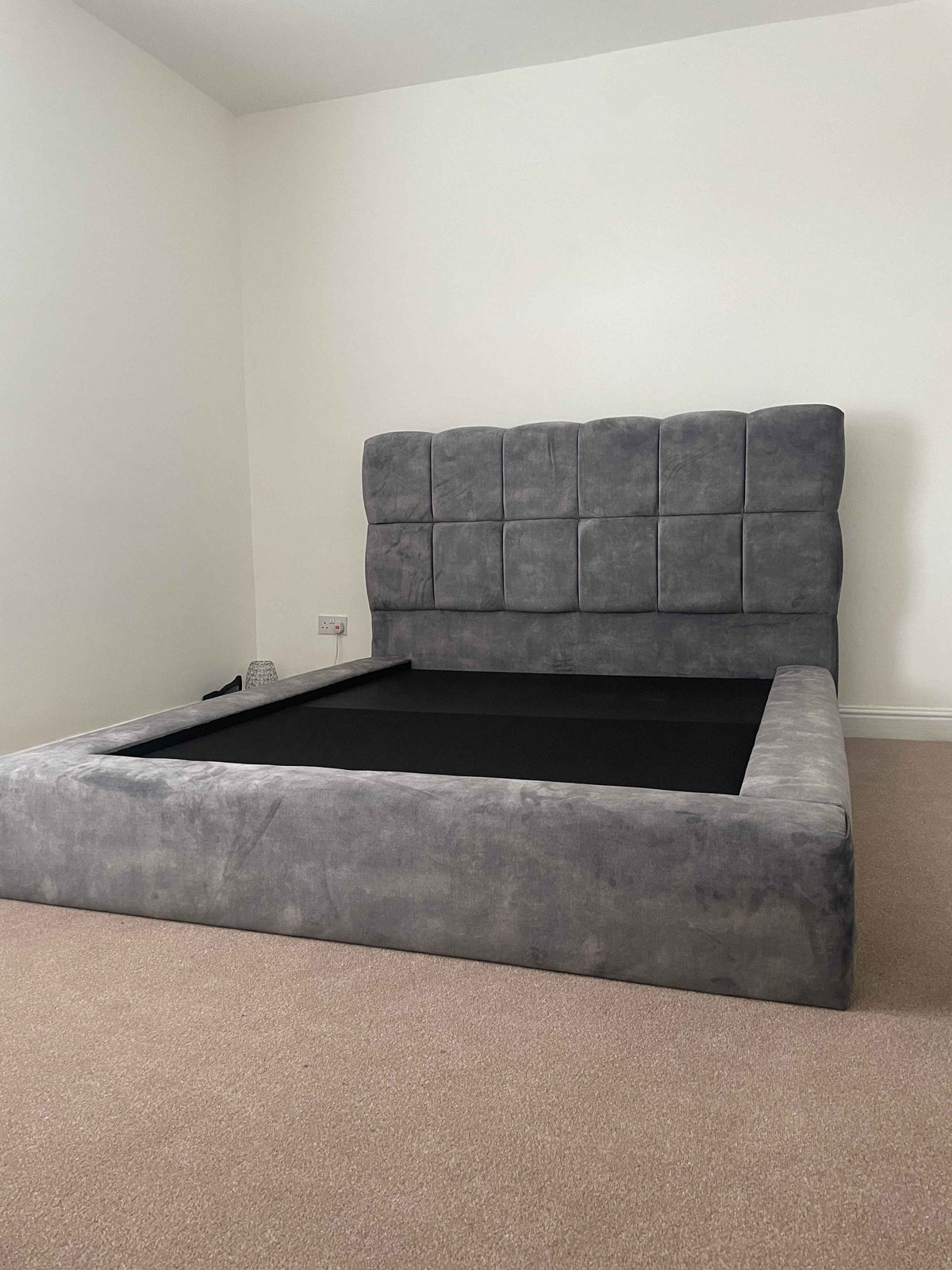 Elora Ambassador Bed
